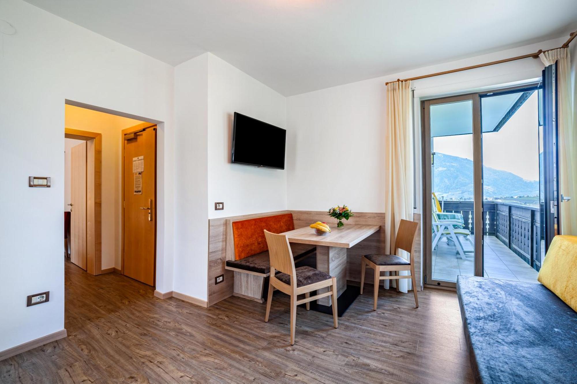 Hotel-Garni Appartement Gartenheim Schenna Eksteriør billede